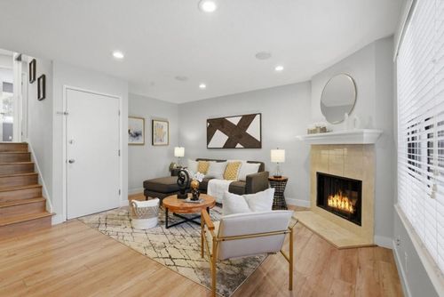 1264 Coyote Creek Pl, San Jose, CA, 95116-1084 | Card Image