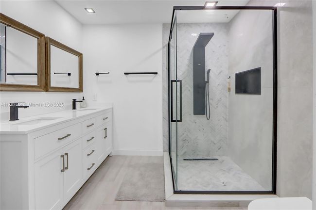 5511 Nw 51 St Ave, House other with 3 bedrooms, 3 bathrooms and null parking in Coconut Creek FL | Image 18