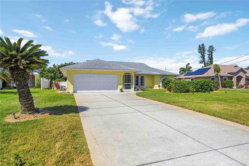 15 Mariner Ln, Rotonda West, FL, 33947-2004 | Card Image