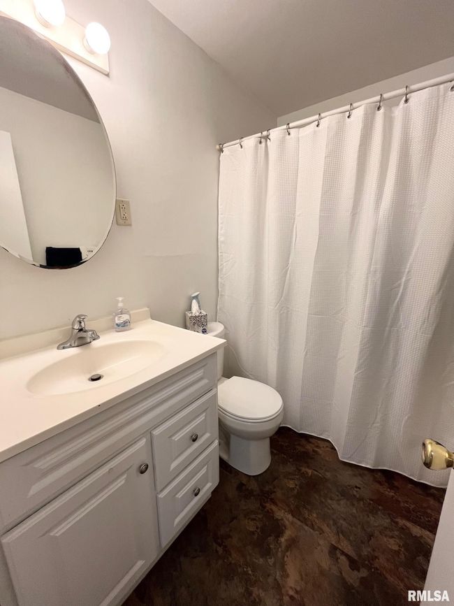 113 S Brook Ln, House other with 3 bedrooms, 1 bathrooms and null parking in Carbondale IL | Image 11