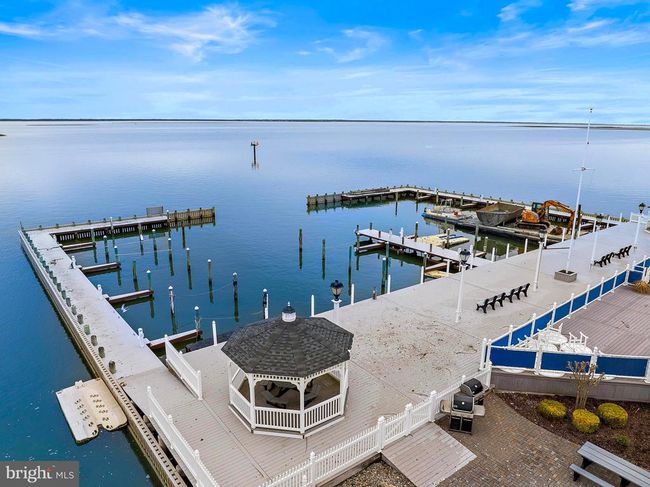 APT-8S - 420 8 Th St, Townhouse with 4 bedrooms, 2 bathrooms and null parking in BEACH HAVEN NJ | Image 61