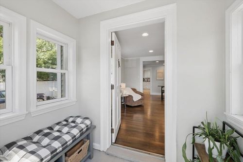 173 Mammoth Rd, Manchester, NH, 03109-4201 | Card Image