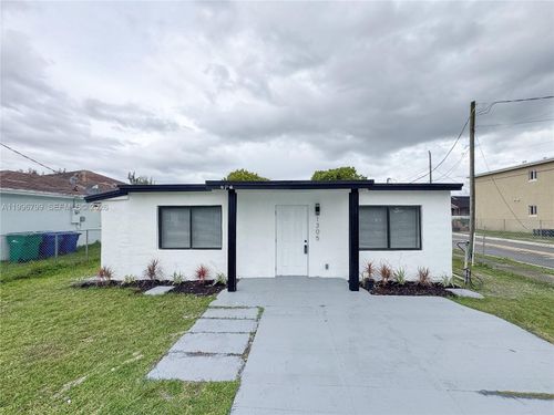 1305 Nw 5th Ave, Florida City, FL, 33034-2118 | Card Image