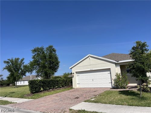 18540 Cronin Sand Ln, NORTH FORT MYERS, FL, 33917-3896 | Card Image