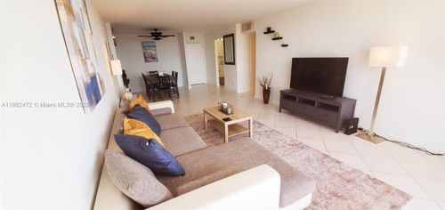 apt-803-2450 Ne 135th St, North Miami, FL, 33181-3535 | Card Image
