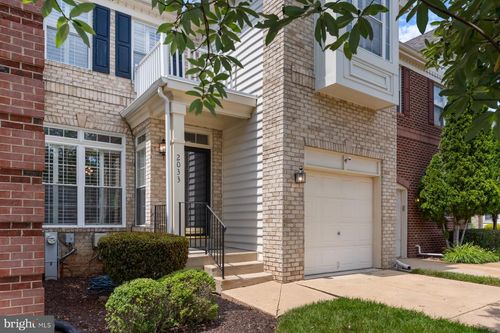 2033 Woodshade Ct, BOWIE, MD, 20721-4142 | Card Image