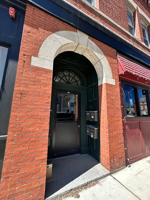 2-100 Cabot St, Beverly, MA, 01915-5106 | Card Image