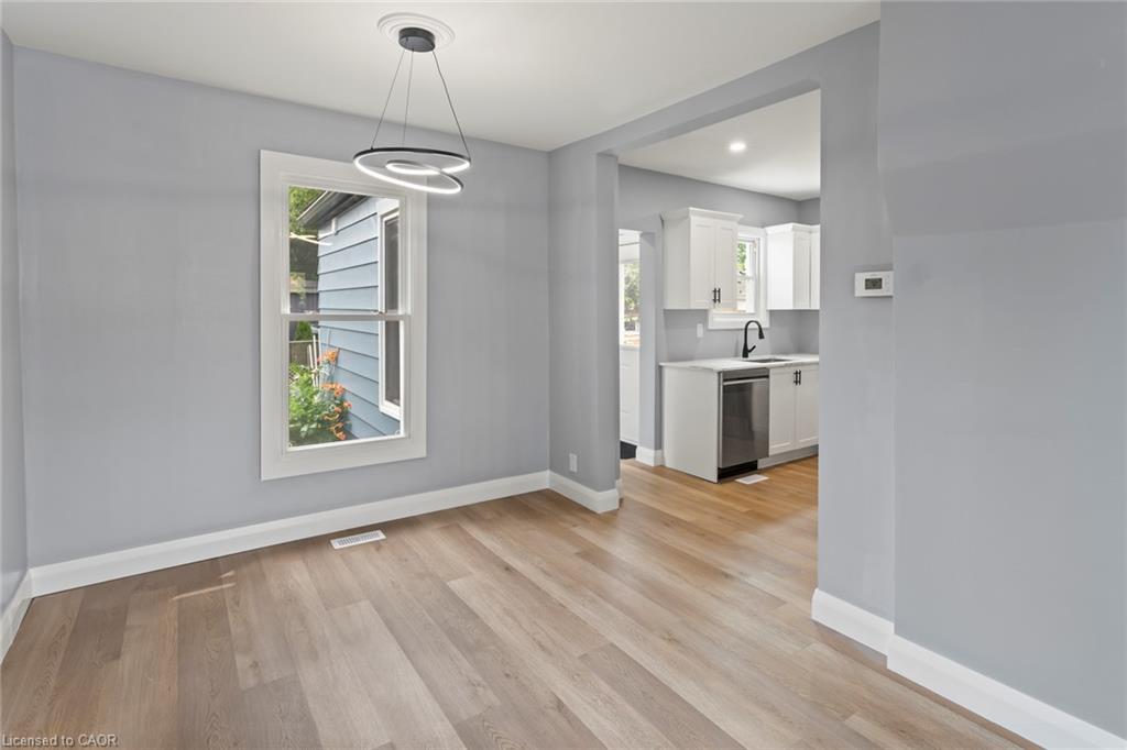 Residential in Hamilton 4