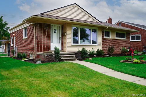 12890 Hemingway, Redford, MI, 48239-4602 | Card Image