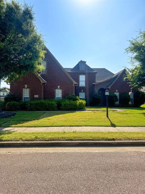 4632 Barkley Glenn Dr, Collierville, TN, 38017-3682 | Card Image