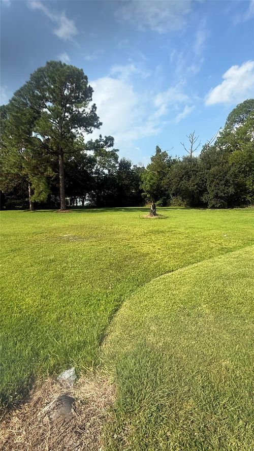 000 Park St, Winnie, TX, 77665 | Card Image