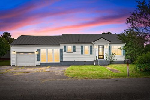 106 Sutton Ave, Waverly, TN, 37185-1850 | Card Image