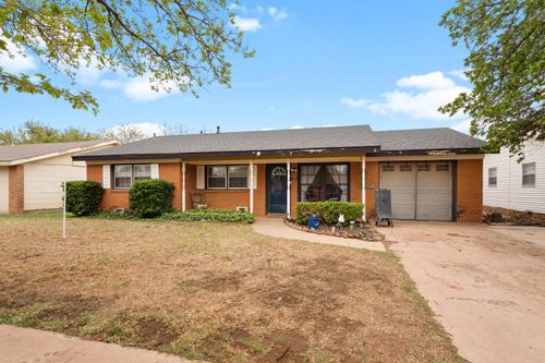 1835 W Lynn Street, Slaton, TX, 79322 | Card Image