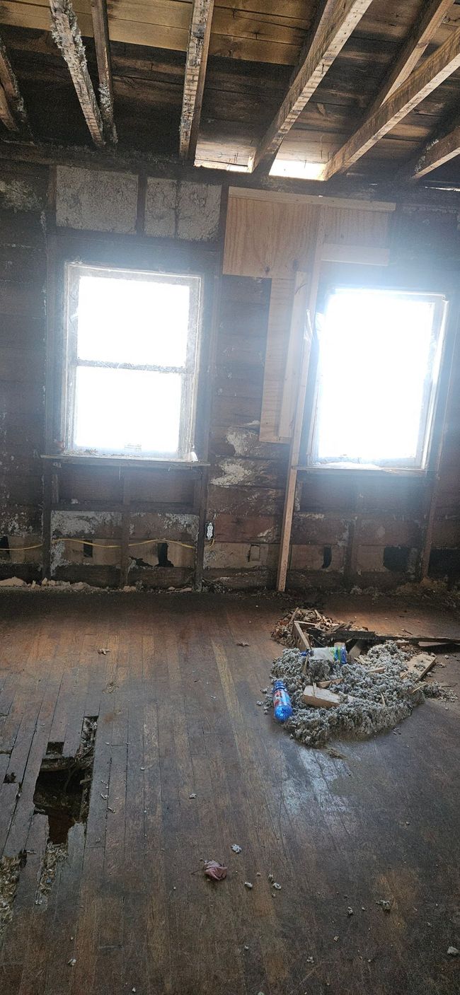 59 W Parkhurst Pl, House other with 5 bedrooms, 2 bathrooms and null parking in Detroit MI | Image 7