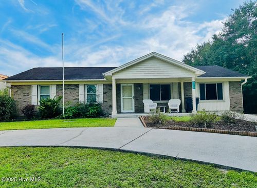 5130 Chaucer Dr, Wilmington, NC, 28405-1539 | Card Image