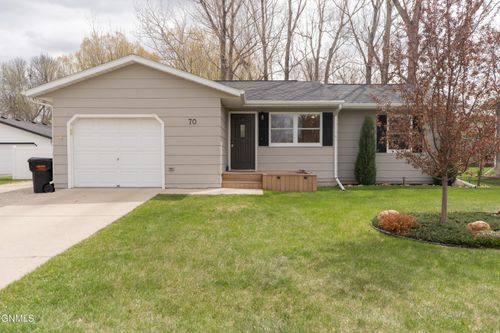 70 Stanley Dr, Lincoln, ND, 58504 | Card Image