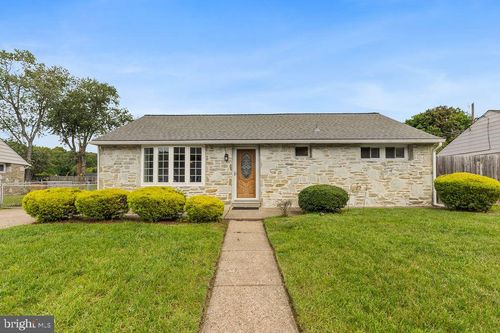 2514 Green Ave, BRISTOL, PA, 19007-2025 | Card Image