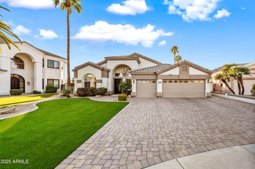 1817 E Willow Tree Ct, Gilbert, AZ, 85234-4933 | Card Image