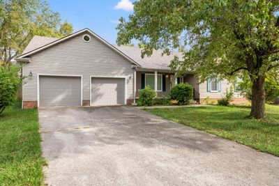 116 Stakes Court, House other with 4 bedrooms, 2 bathrooms and null parking in Nicholasville KY | Image 1