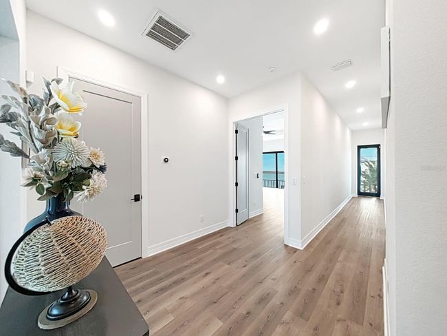 882 Bay Point Dr, House other with 5 bedrooms, 6 bathrooms and null parking in MADEIRA BEACH FL | Image 48