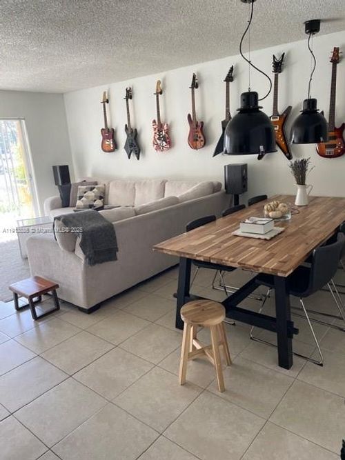 apt-p102-17911 Nw 68th Ave, Hialeah, FL, 33015-3974 | Card Image