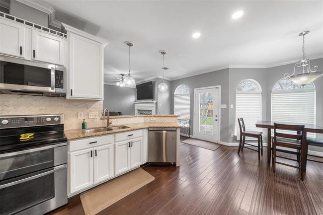 718 S Diamondhead Blvd, House other with 5 bedrooms, 4 bathrooms and null parking in Crosby TX | Image 21
