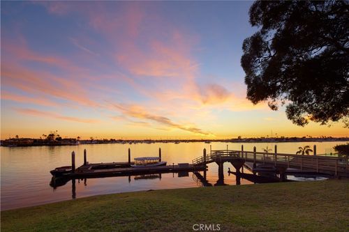 20 Harbor Is, Newport Beach, CA, 92660-7201 | Card Image
