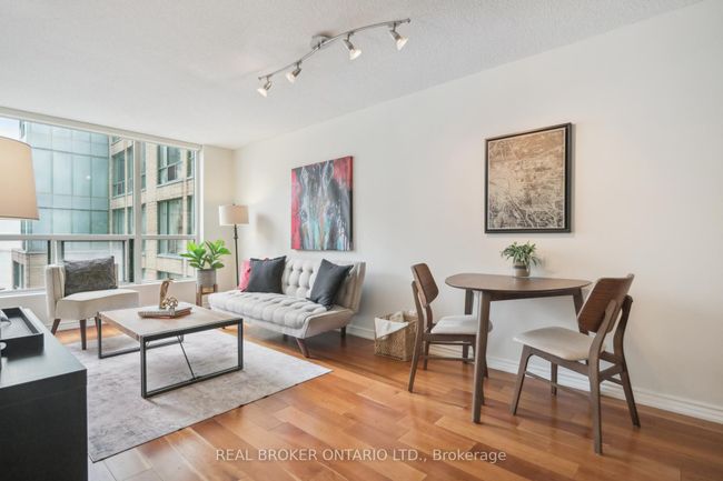 508 - 92 King St E, Condo with 3 bedrooms, 2 bathrooms and 1 parking in Toronto ON | Image 13