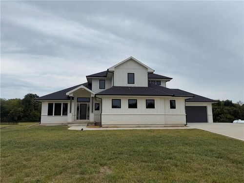 13311 Woodland Ranch Dr, Lone Jack, MO, 64086-5201 | Card Image