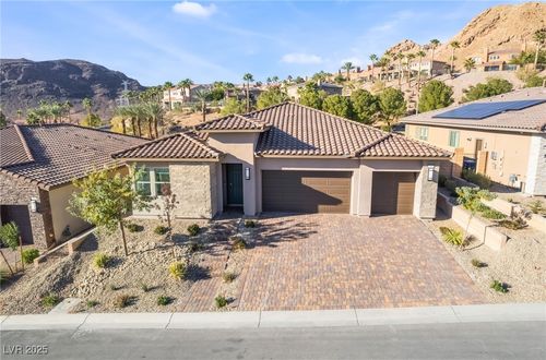 6 Barrio Alto Ct, Henderson, NV, 89011-3811 | Card Image