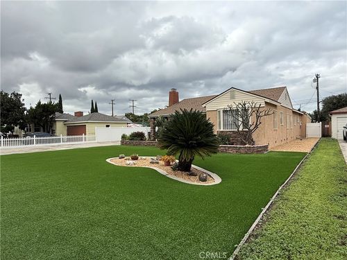 10817 Loch Lomond Drive, Whittier, CA, 90606 | Card Image