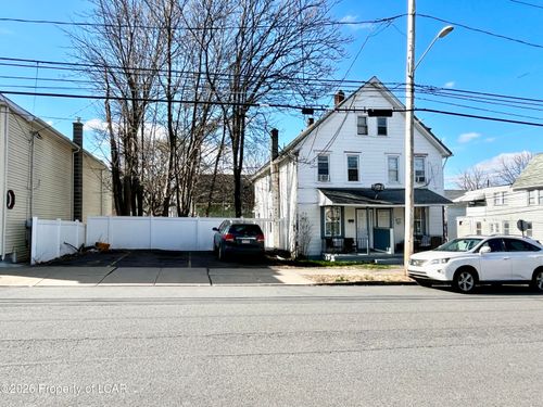 131-133 Grove St, Wilkes Barre, PA, 18702-4838 | Card Image