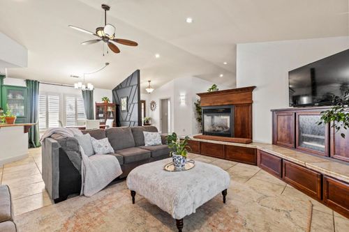 942 12th St, Williams, CA, 95987 | Card Image