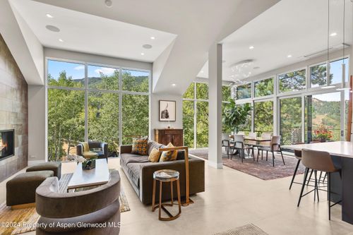552 Mountain Laurel Dr, Aspen, CO, 81611-2340 | Card Image