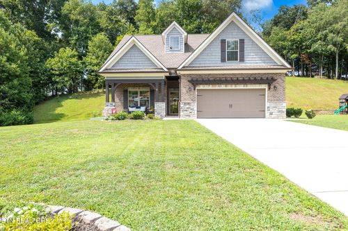 2216 Old Hickory Ln, Lenoir City, TN, 37772-7052 | Card Image