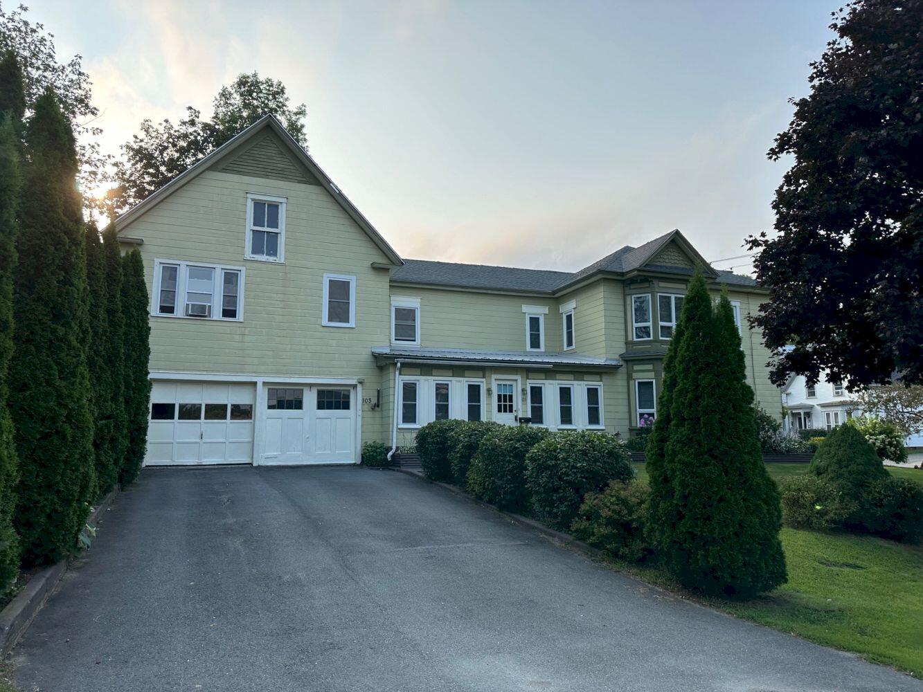 Summer St, Pittsfield, ME 04967
