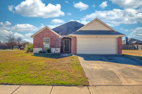 137 Lipan St, Greenville, TX, 75402-2807 | Card Image