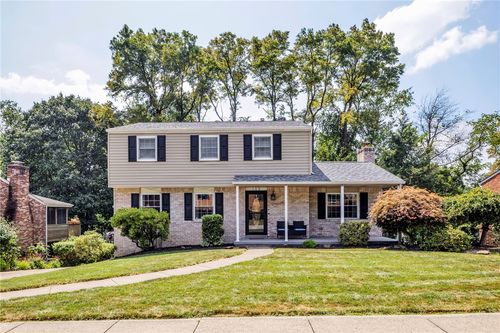 150 Westminster Dr, Monroeville, PA, 15146-4916 | Card Image