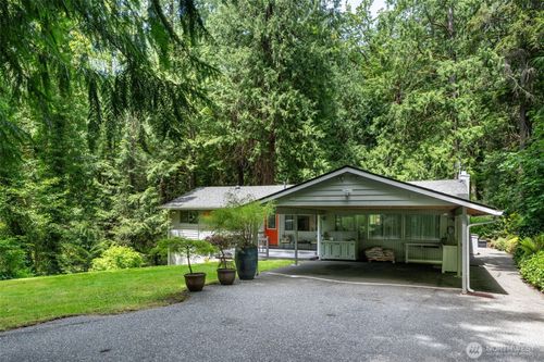 28102 Se 63rd St, Issaquah, WA, 98027-8815 | Card Image