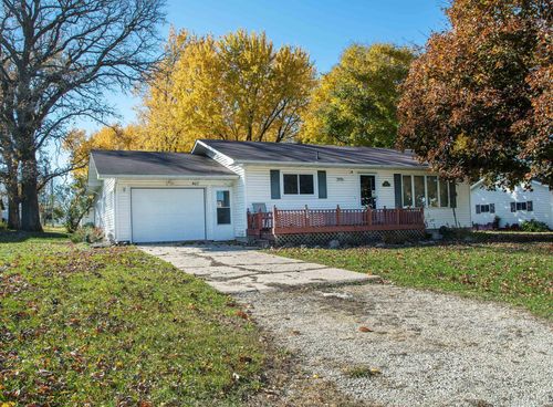 407 N High St, Greene, IA, 50636-9420 | Card Image