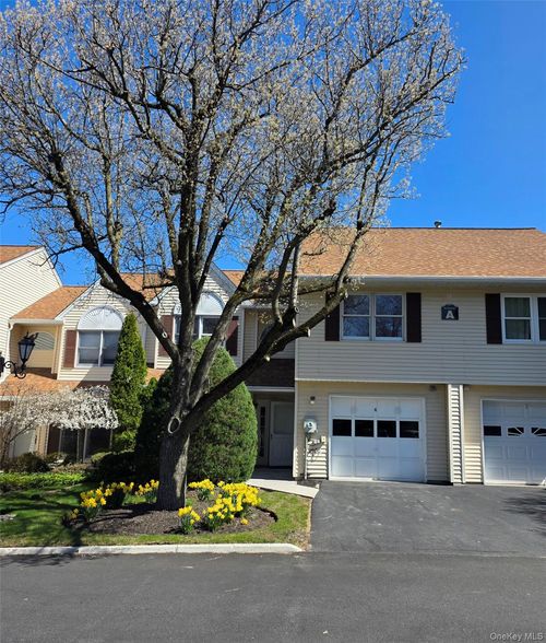 4 Trevor Lake Dr, Congers, NY, 10920-1758 | Card Image