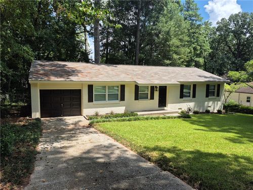 557 Mount Vista Rd, Stone Mountain, GA, 30087-5628 | Card Image
