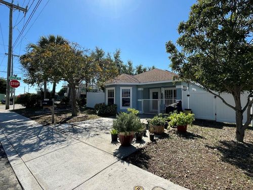1006 22nd St, West Palm Beach, FL, 33407-5738 | Card Image