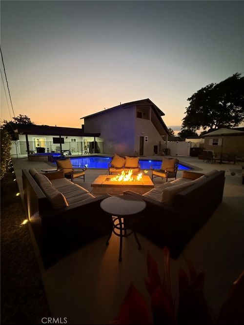 824 S Dune St, Anaheim, CA, 92806 | Card Image