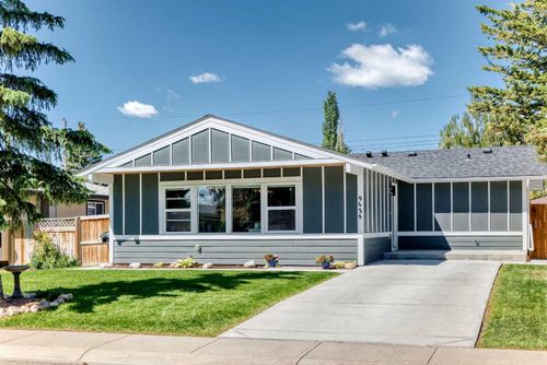 9439 Academy Dr Se, Calgary, AB, T2J1A6 | Card Image