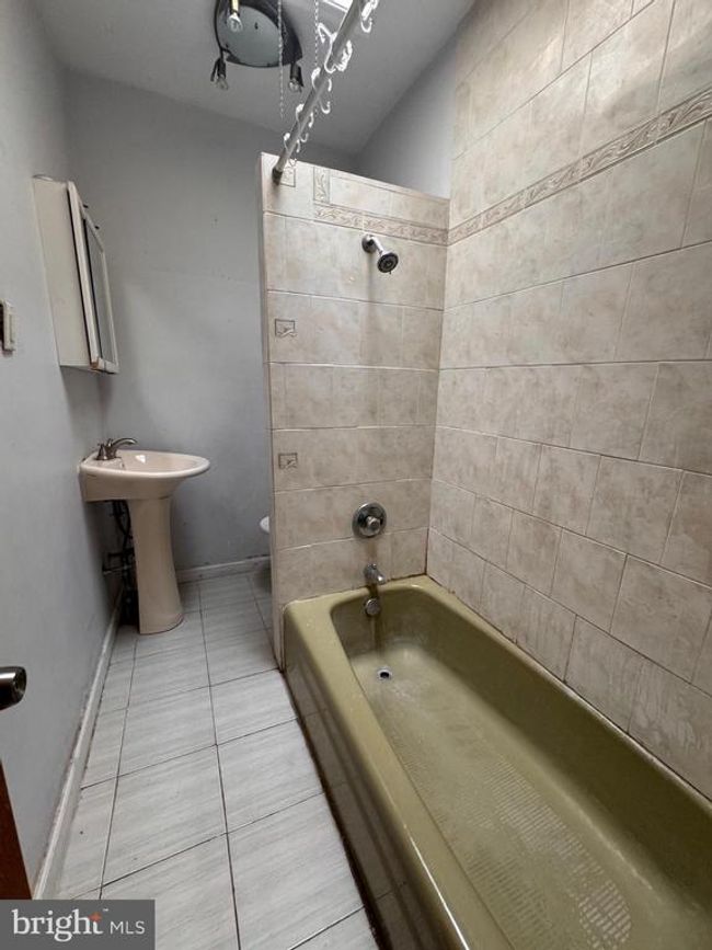 1445 N 59 Th St, Townhouse with 3 bedrooms, 2 bathrooms and null parking in PHILADELPHIA PA | Image 10