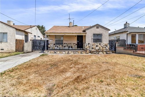 3317 W 112th St, Inglewood, CA, 90303-2206 | Card Image