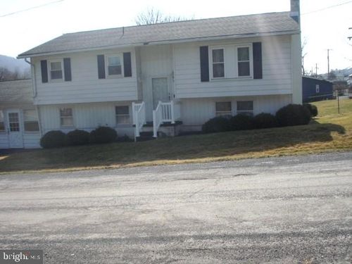 103 3rd St, TYRONE, PA, 16686-1201 | Card Image