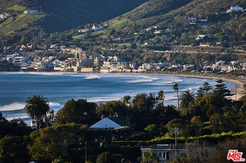 spc-252-29500 Heathercliff Rd, Malibu, CA, 90265-6252 | Card Image