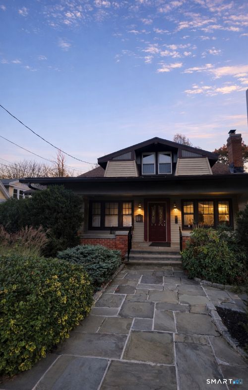 466 Derby Ave, West Haven, CT, 06516-1007 | Card Image